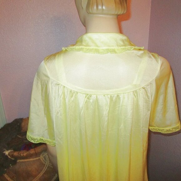 Vtg Nightgown & Robe Peignoir Set Size M Satin 2 Piece Lace Embroidered 60s - Picture 10 of 12